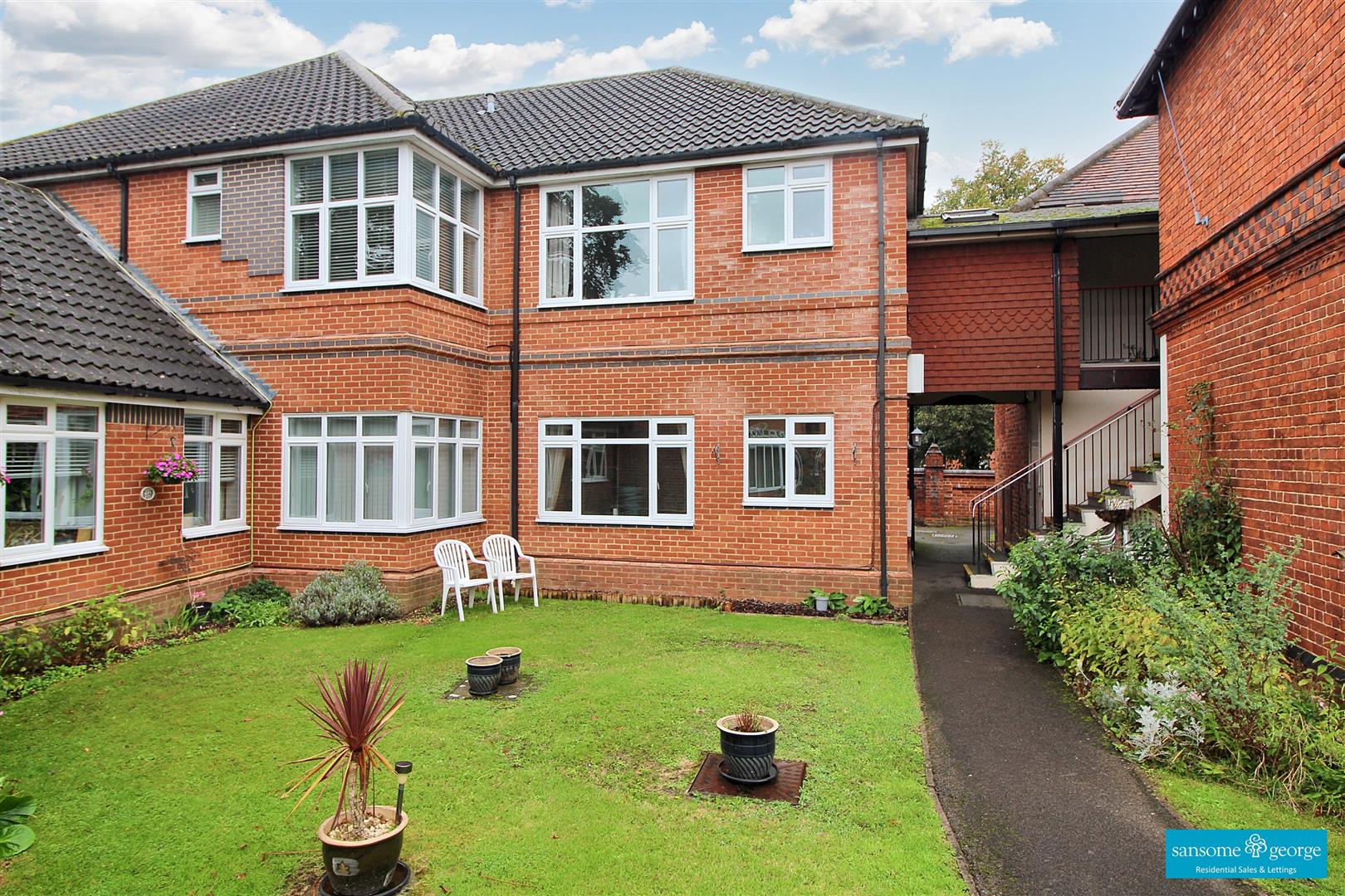 1 bed property in Tilehurst Road, Reading